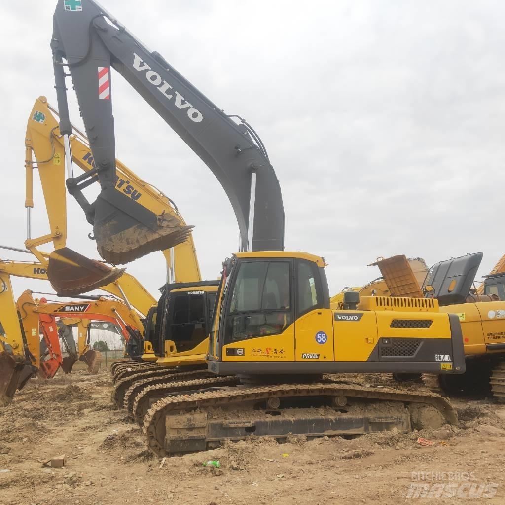 Volvo EC 300 D Paletli ekskavatörler