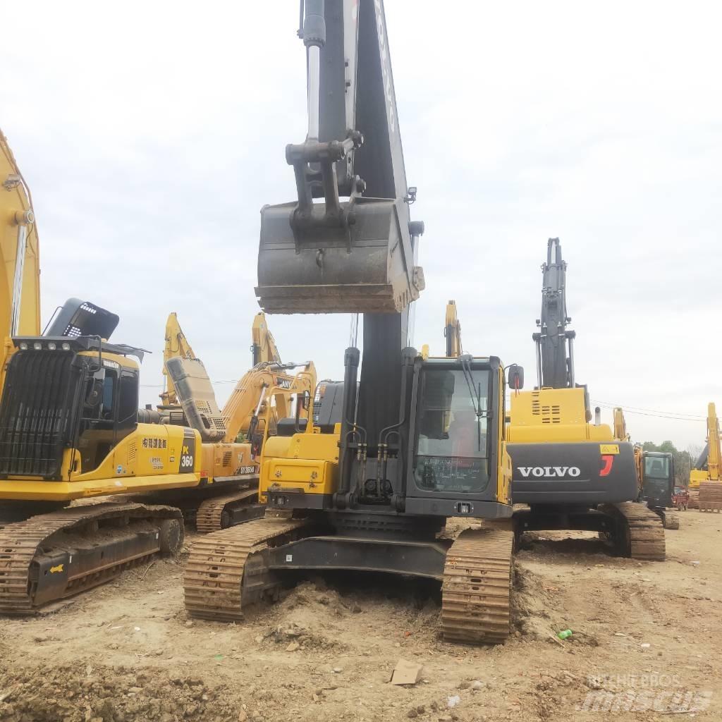 Volvo EC 300 D Paletli ekskavatörler
