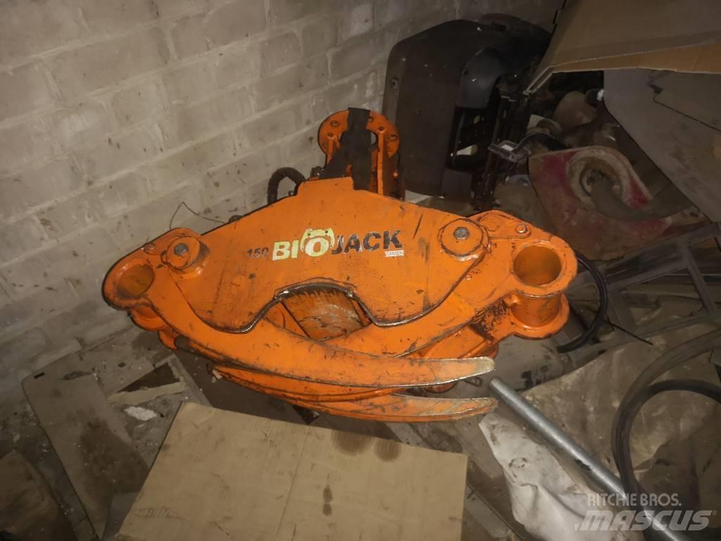 Biojack 150 Agaç kesme robotlari
