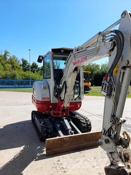 Takeuchi TB 230 Mini ekskavatörler, 7 tona dek