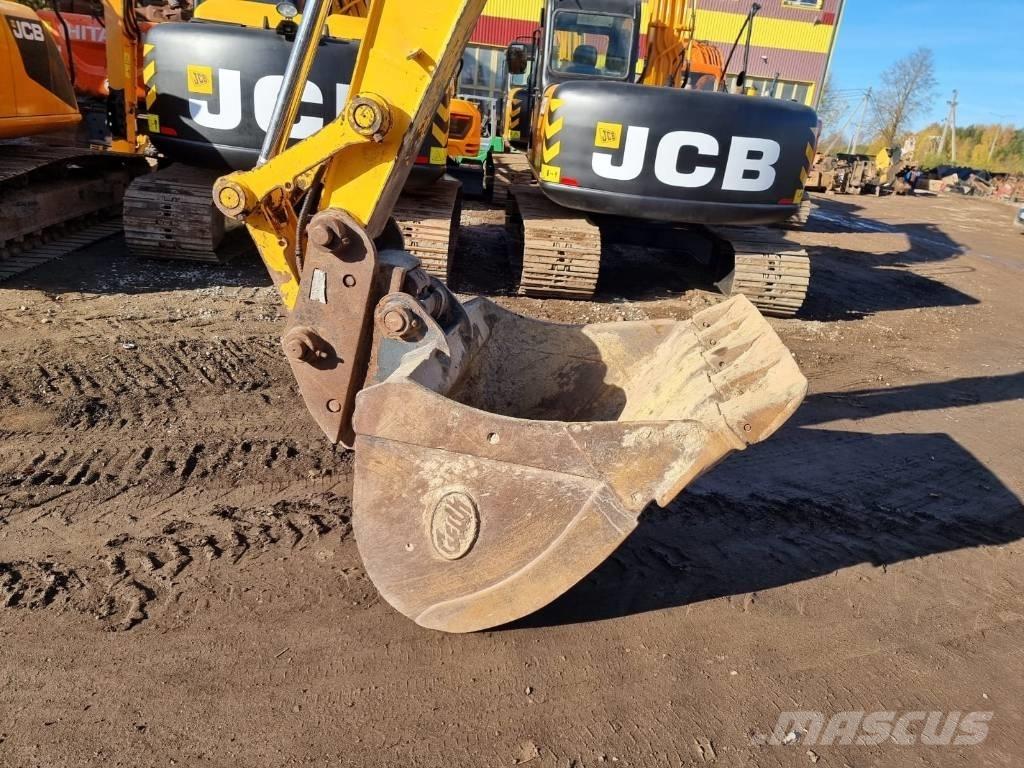 JCB JS 130 LC T4i Paletli ekskavatörler