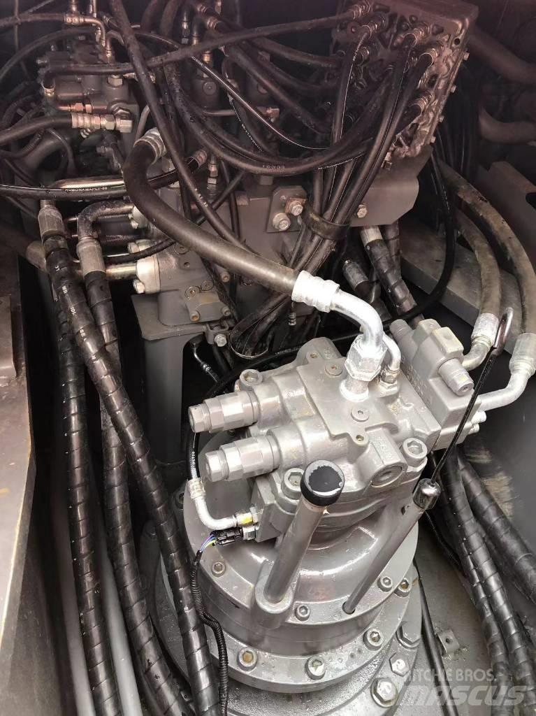 Hitachi 240 Paletli ekskavatörler
