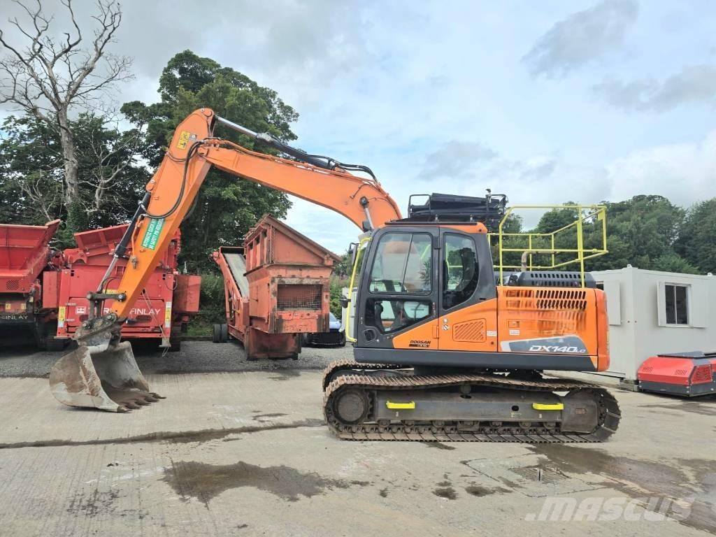Doosan DX 140 LC Paletli ekskavatörler