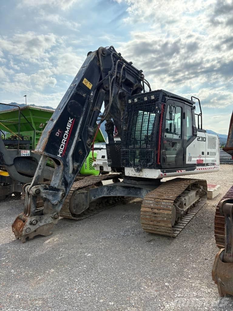 Hidromek 230 LC TX Yıkım ekskavatörleri