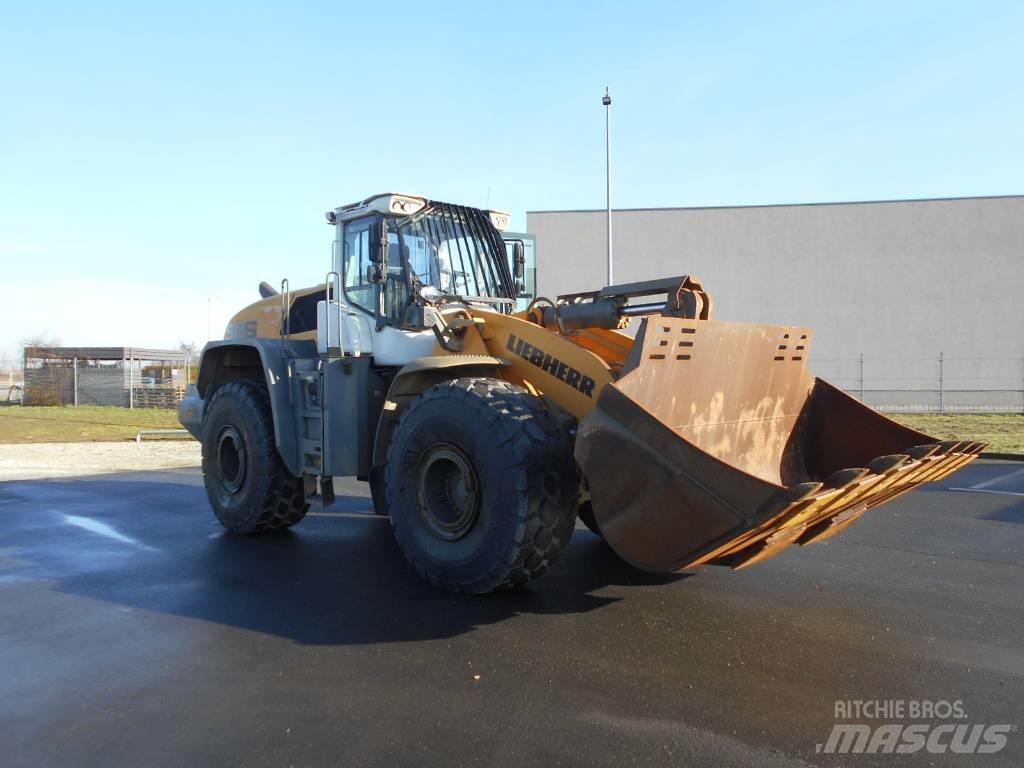 Liebherr L 586 Tekerlekli yükleyiciler