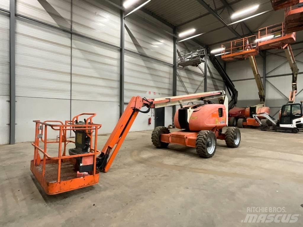 JLG 600 AJ Körüklü personel platformları