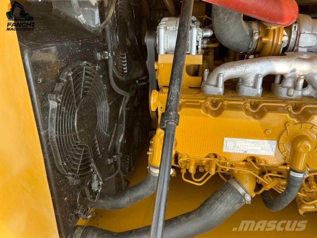 CAT 323 Paletli ekskavatörler