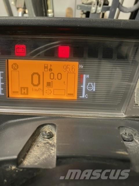 Mitsubishi FD25N3 Dizel forkliftler