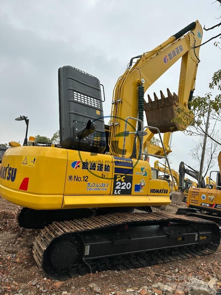 Komatsu PC 220 LC Paletli ekskavatörler