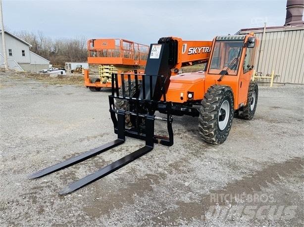 SkyTrak 8042 Teleskopik yükleyiciler