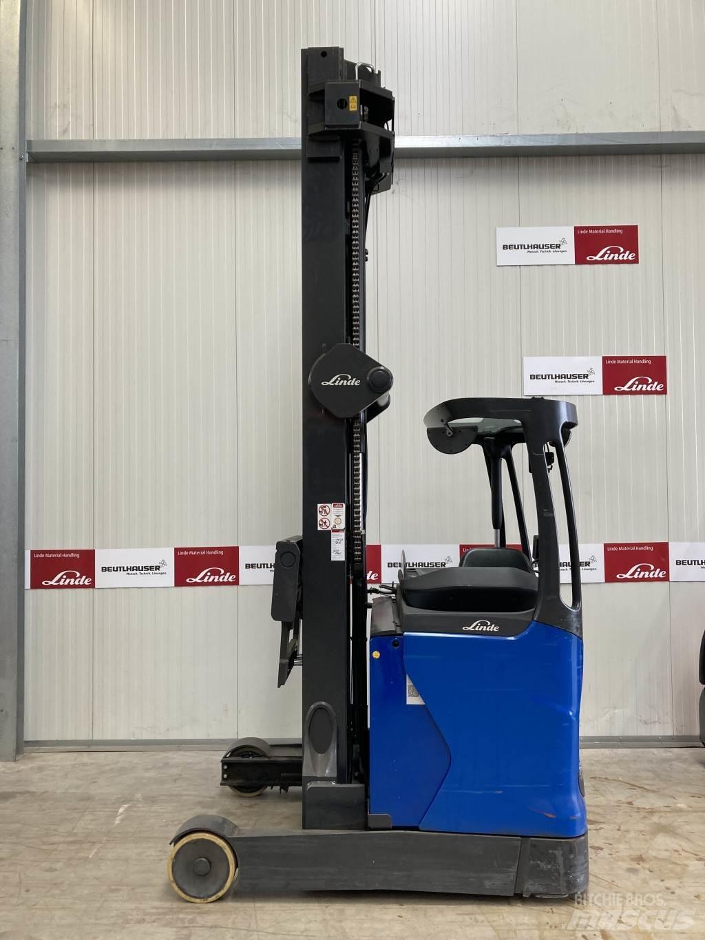 Linde R16HD Reach truck - depo içi istif araçları