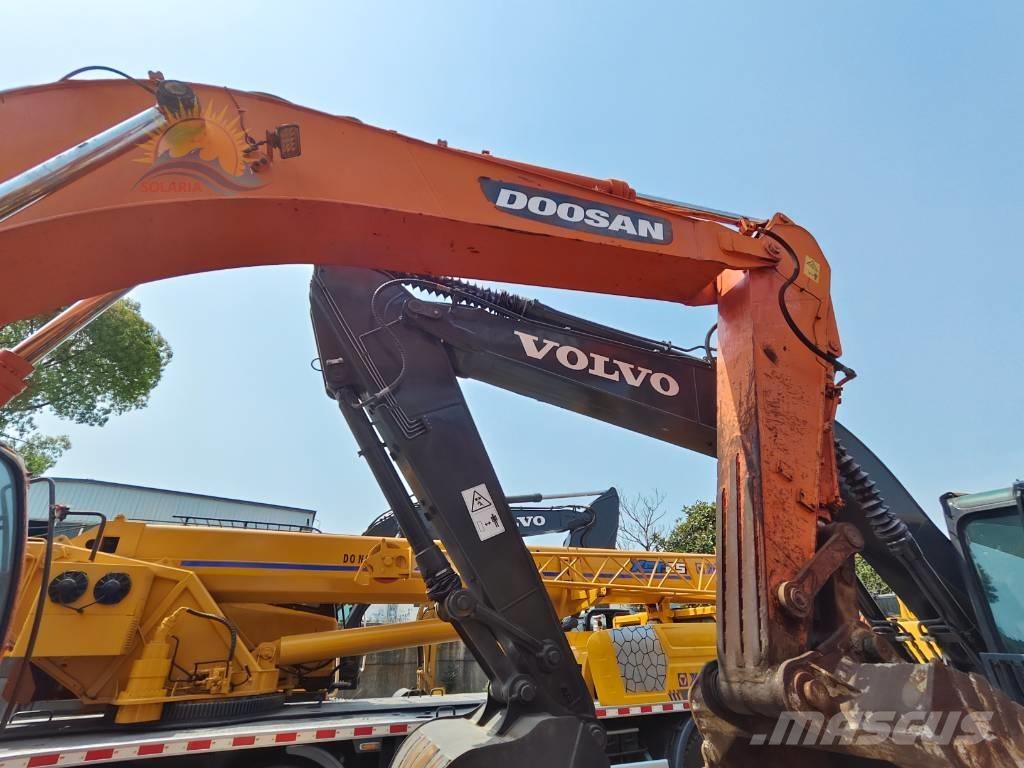 Doosan DX 300 LC Paletli ekskavatörler