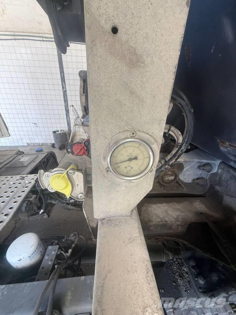 Fruehauf FST4FC, Damperli çekiciler