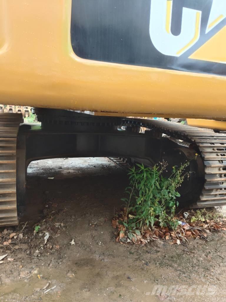 CAT 336 D2 Paletli ekskavatörler