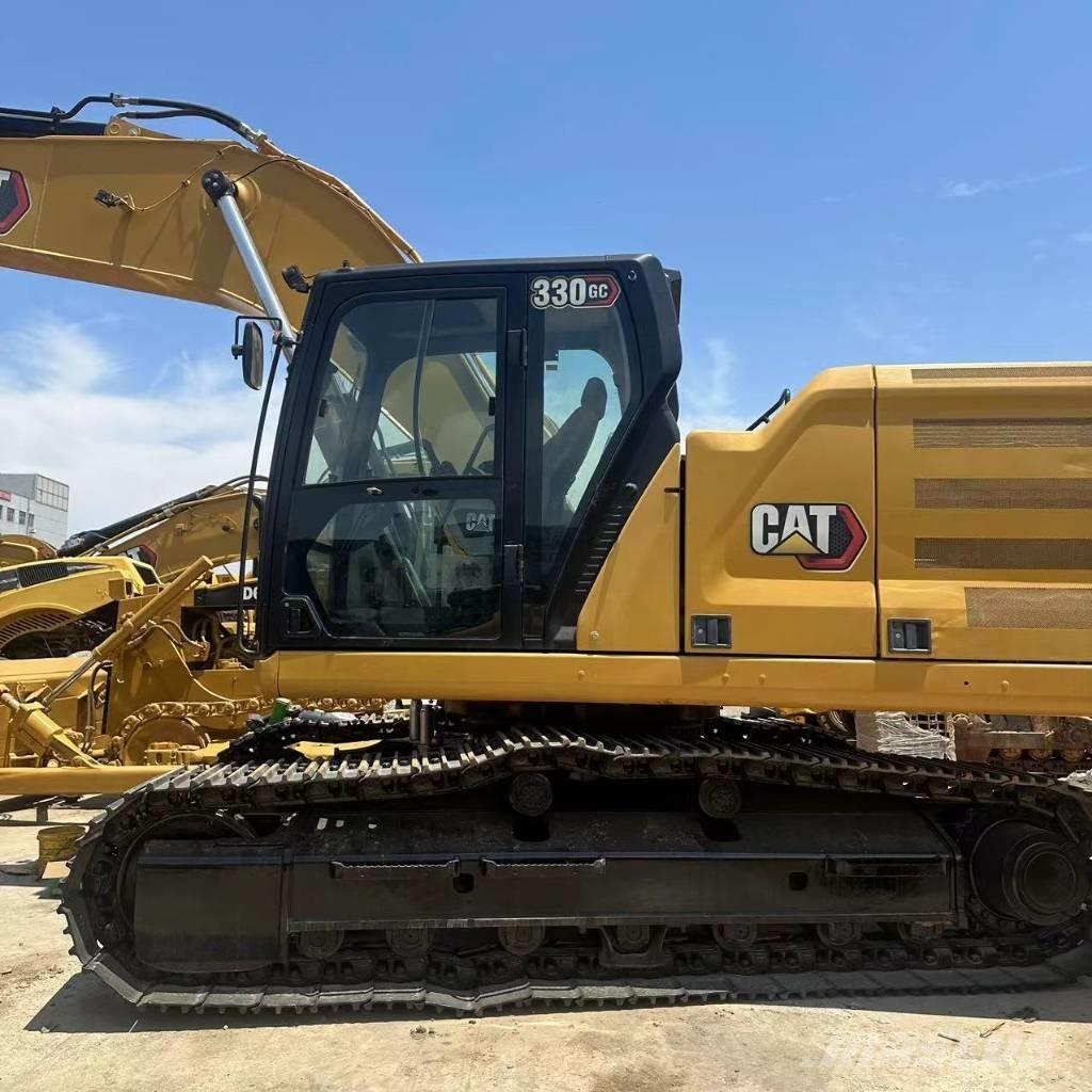 CAT 330 Paletli ekskavatörler