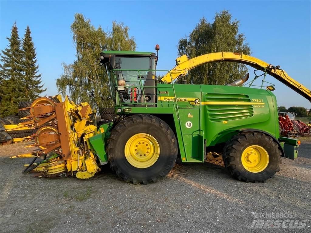 John Deere 7750 Silaj makinasi