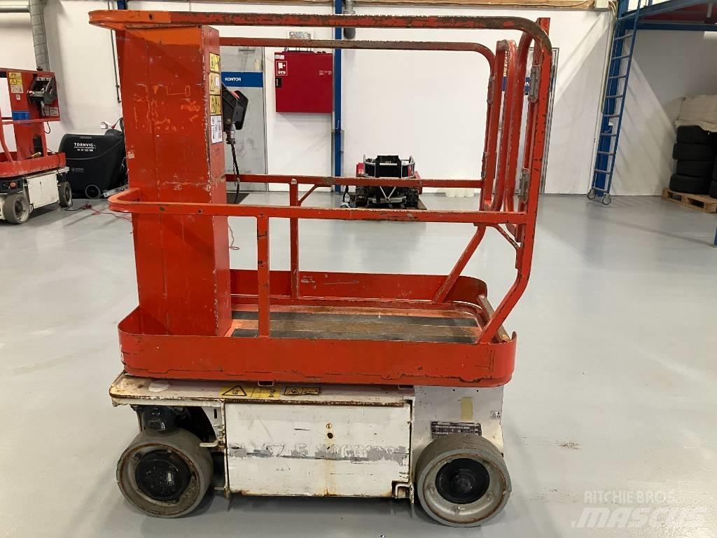 JLG 1230 ES Personel Platformları ve Cephe Asansörleri