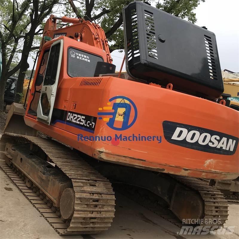 Doosan DH225LC-7 Paletli ekskavatörler