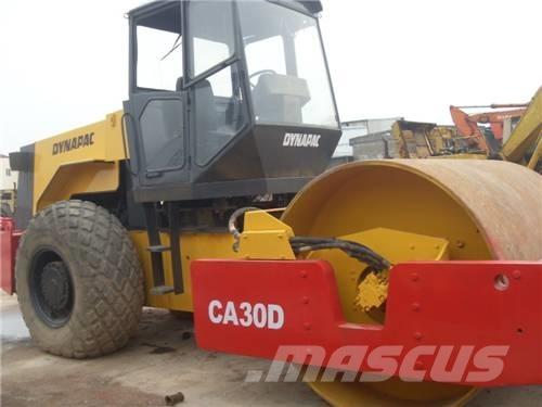 Dynapac CA 30 D Tek tamburlu silindirler
