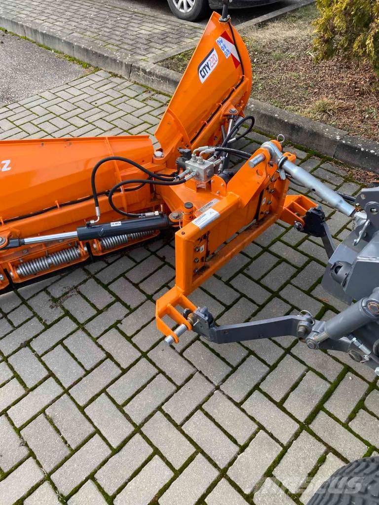 Kubota L2-622 Traktörler