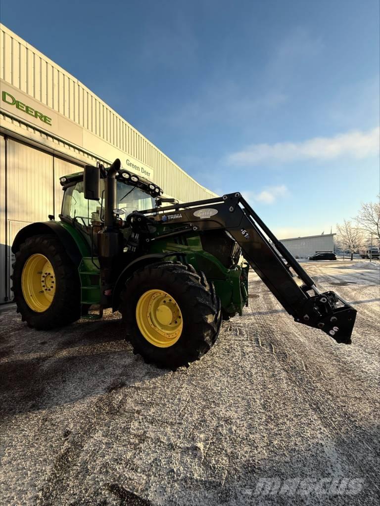 John Deere 6215R AP Traktörler