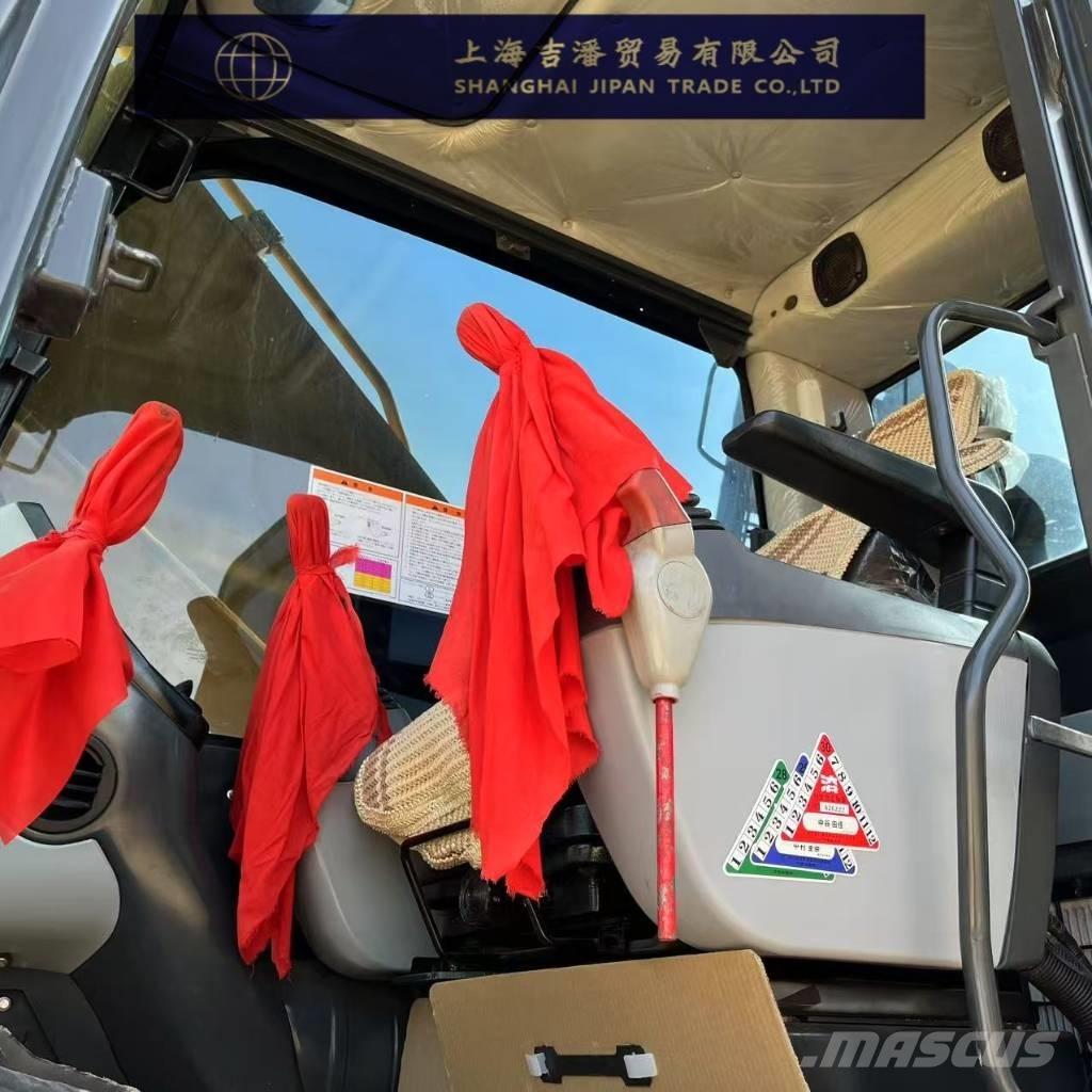 Komatsu PC 200-8 Paletli ekskavatörler