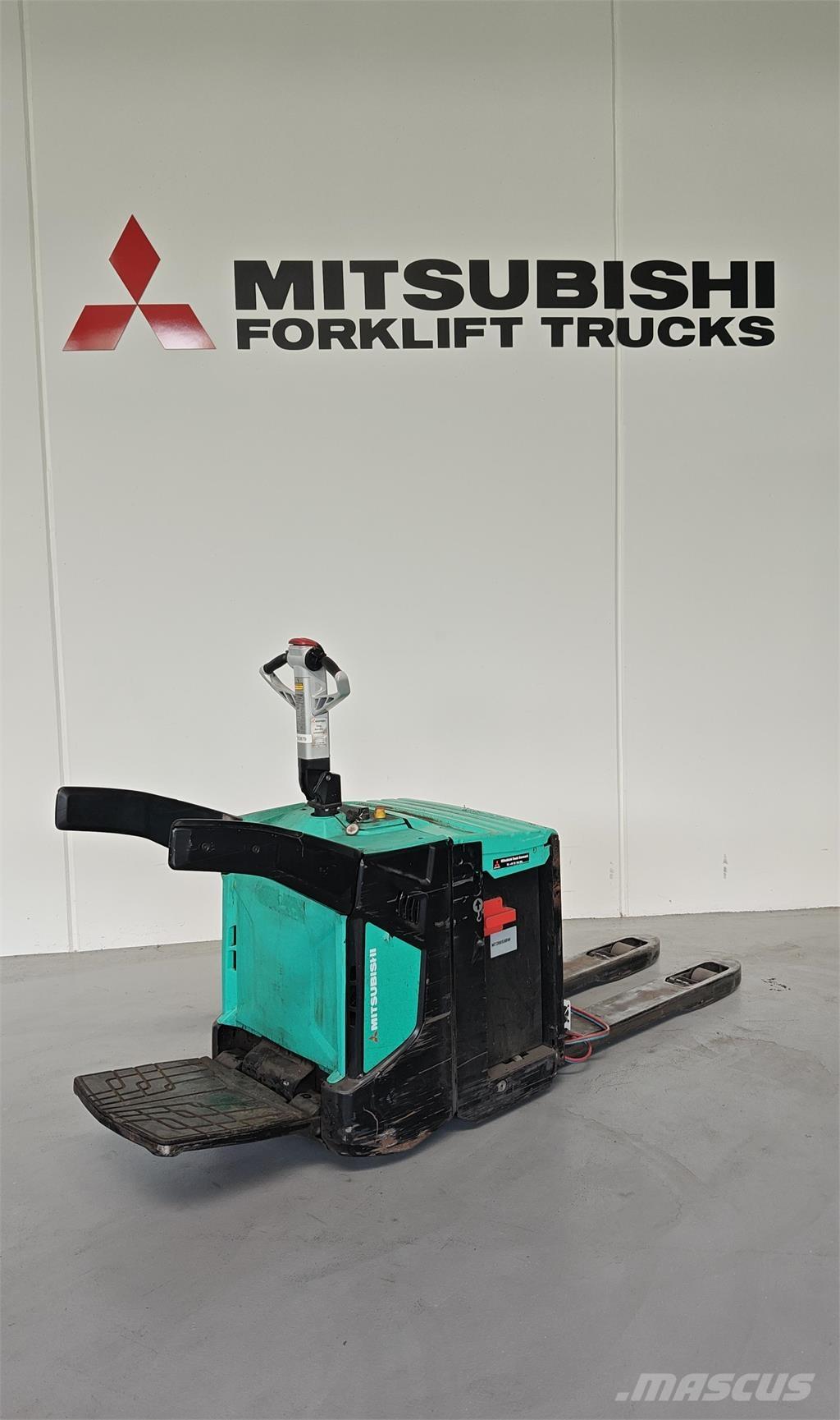 Mitsubishi PBV20N2 Platform truck