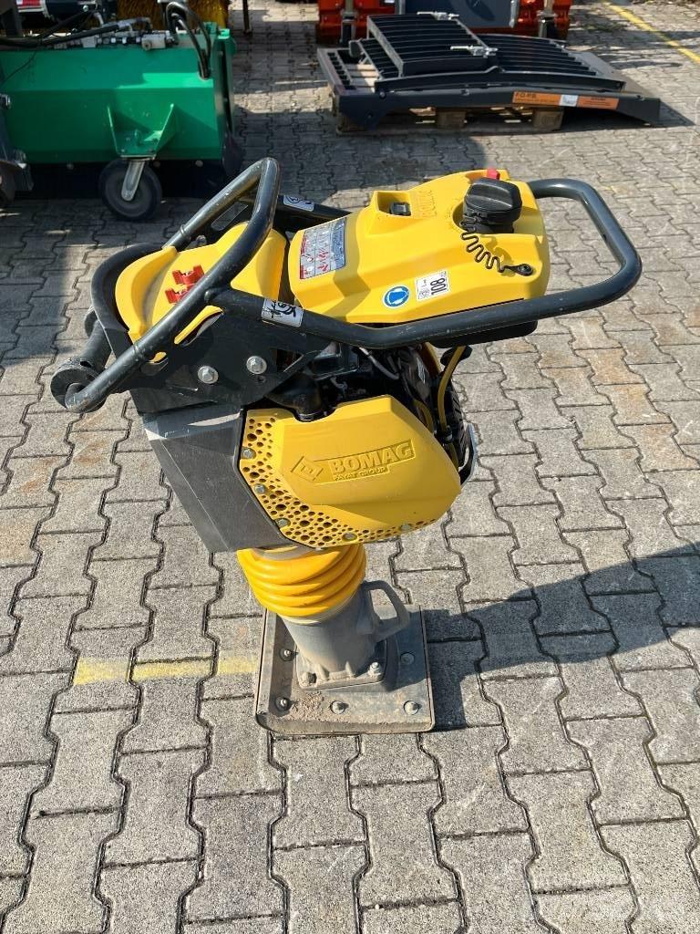 Bomag BT 65 Sıkıştırma tokmakları