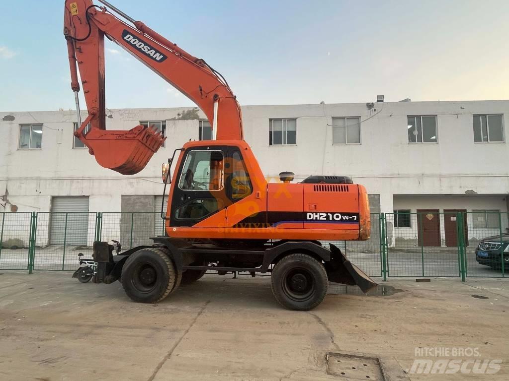 Doosan DH210W-7 Lastik tekerli ekskavatörler