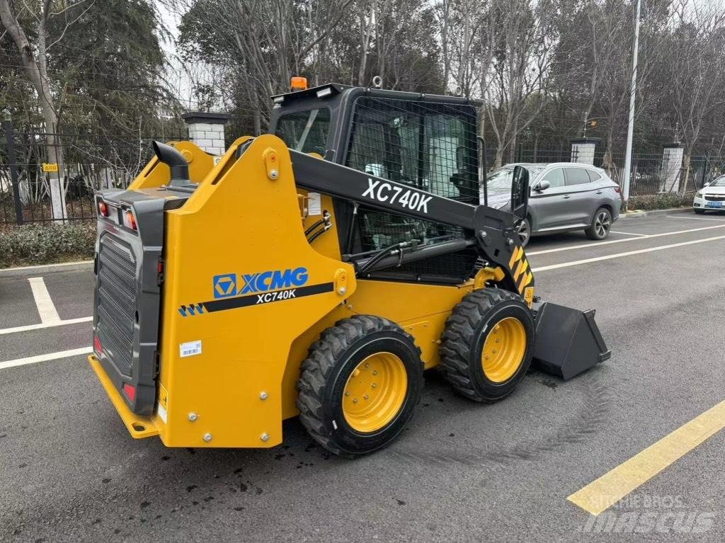 XCMG XC740K Skid steer loderler