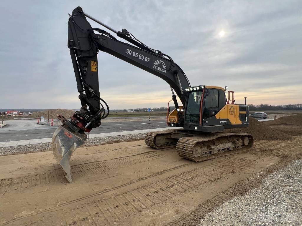 Volvo EC220EL Paletli ekskavatörler