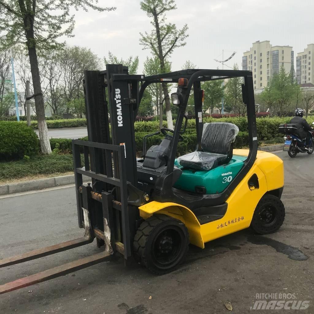 Komatsu 30 Dizel forkliftler