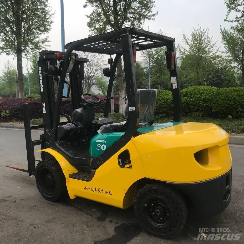 Komatsu 30 Dizel forkliftler
