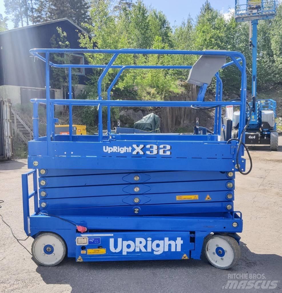 UpRight X32N Makasli platformlar