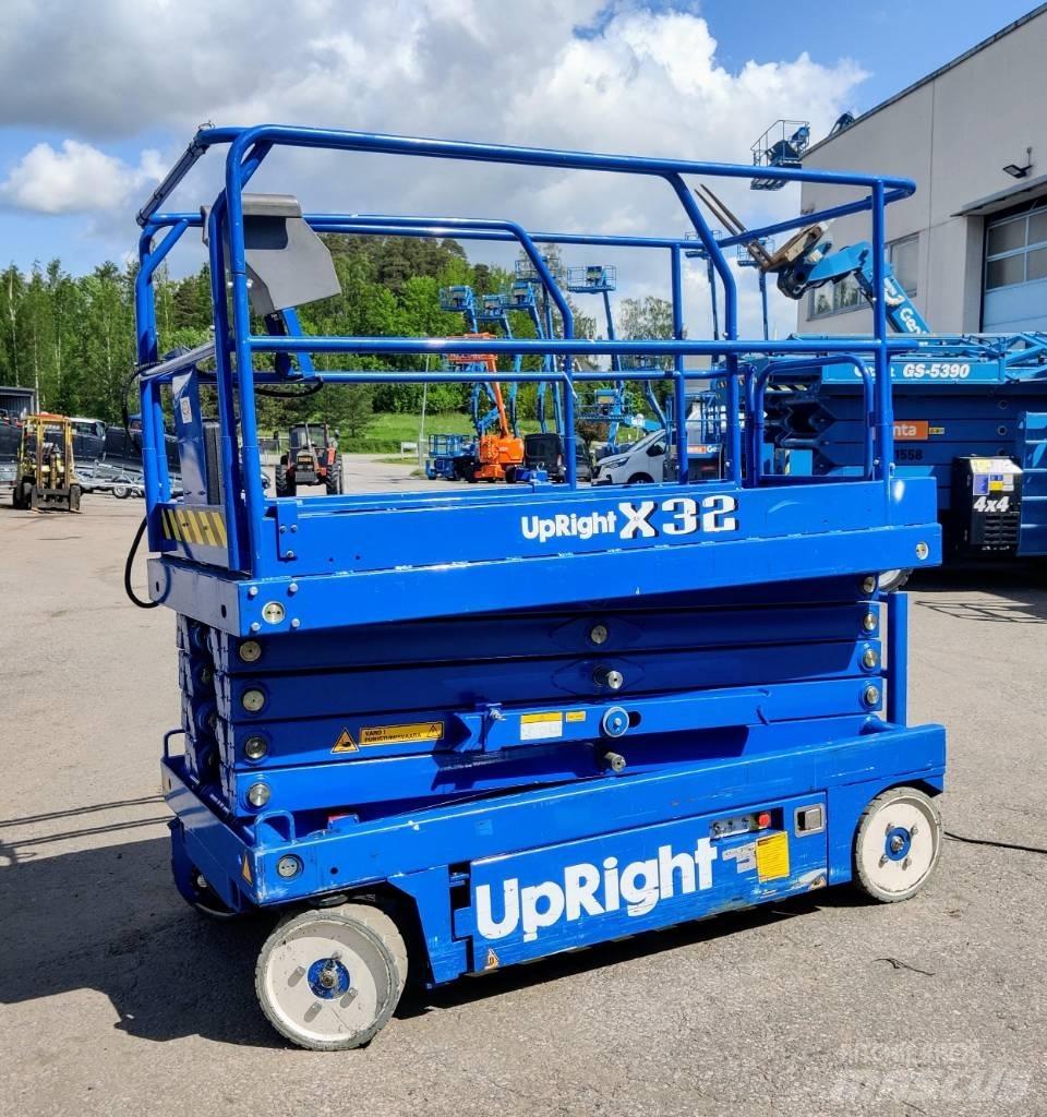 UpRight X32N Makasli platformlar