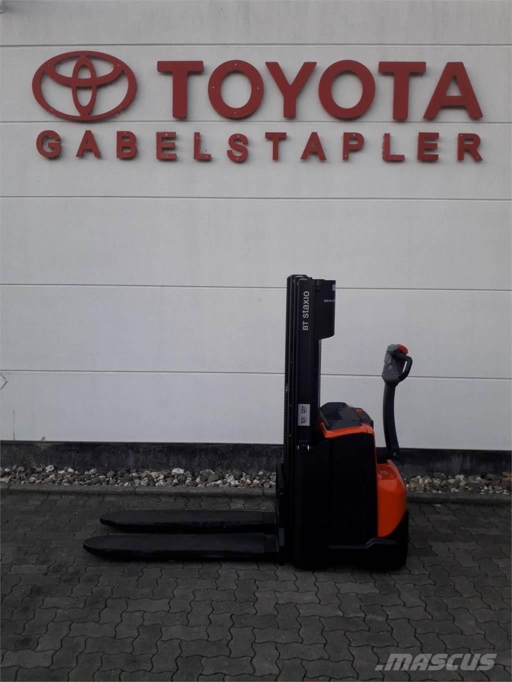 Toyota SWE120 Yaya kumandali istif makinasi