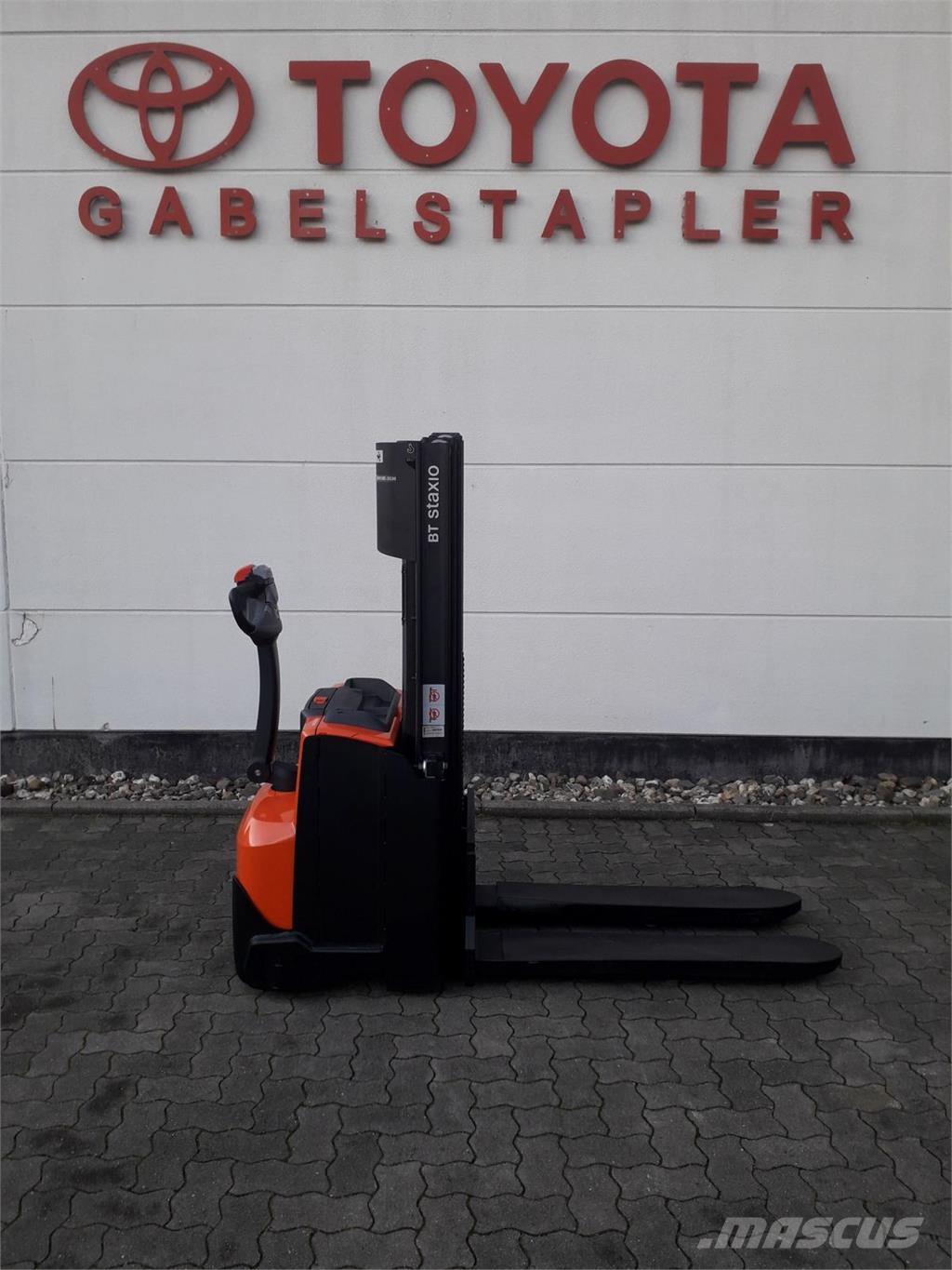 Toyota SWE120 Akülü depo ekipmanları