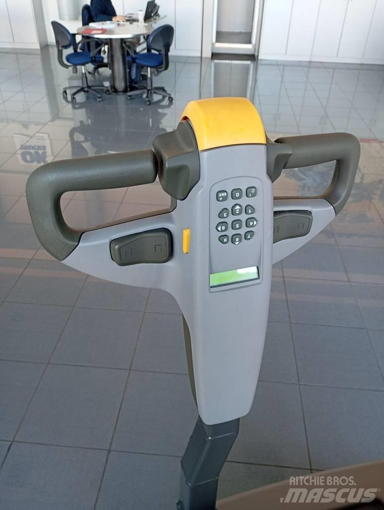 UniCarriers PS 125 Akülü depo ekipmanları