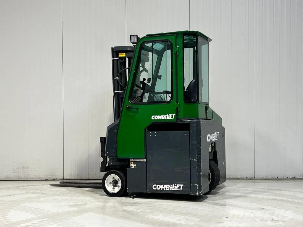 Combilift CBE2500 4 yönlü reach truck
