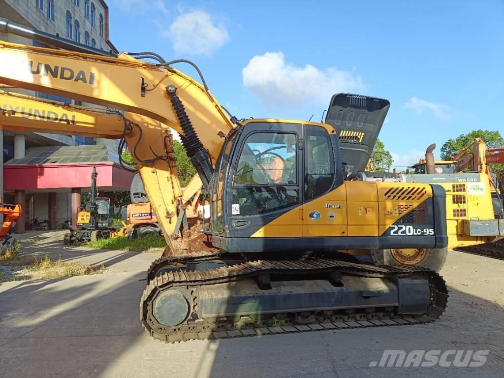 Hyundai R220LC-9S Paletli ekskavatörler