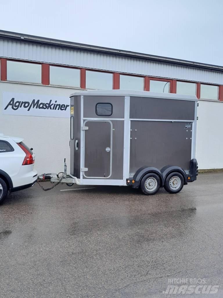 Ifor Williams HB 506 Hayvan nakil römorklari