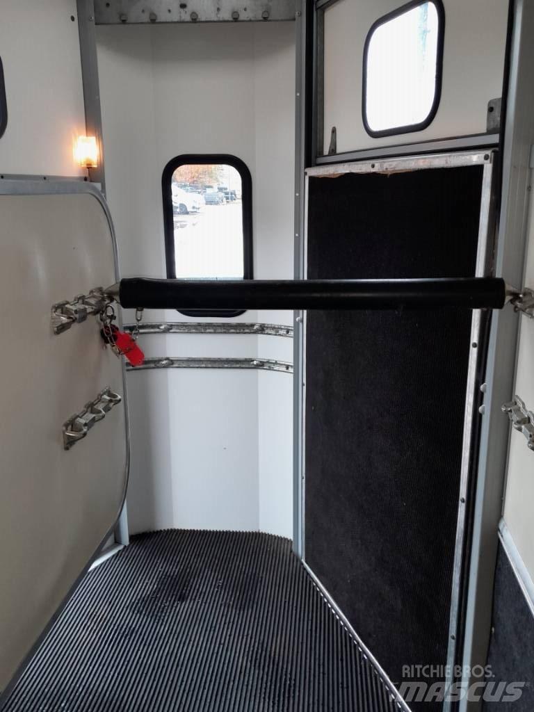 Ifor Williams HB 506 Hayvan nakil römorklari