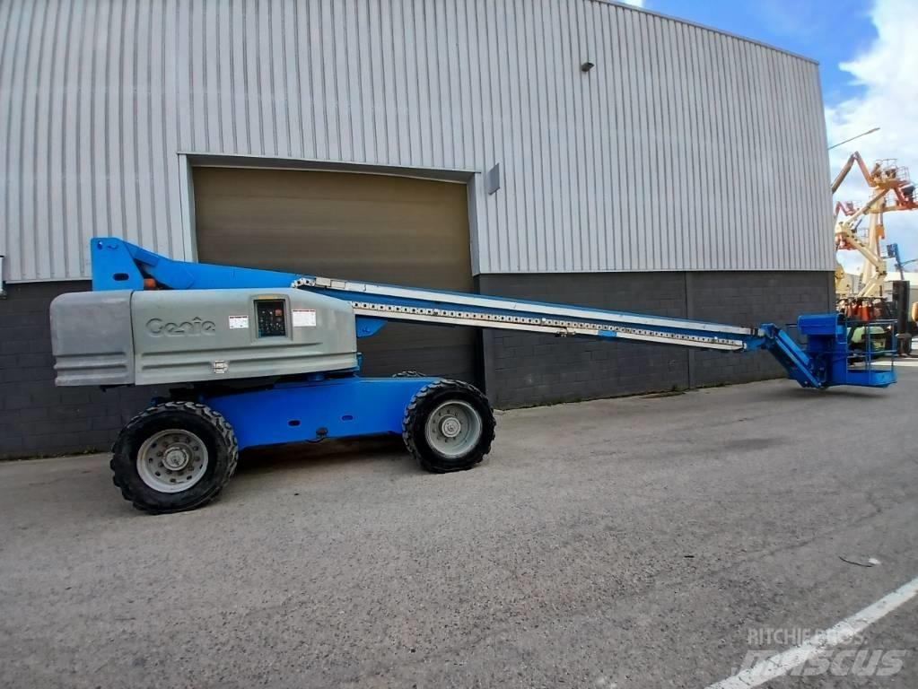 JLG 860 SJ Teleskopik personel platformları