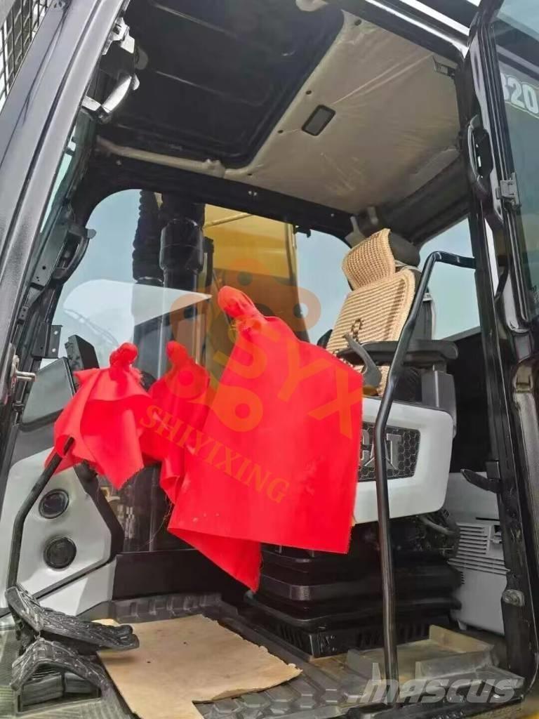 CAT 320 Paletli ekskavatörler