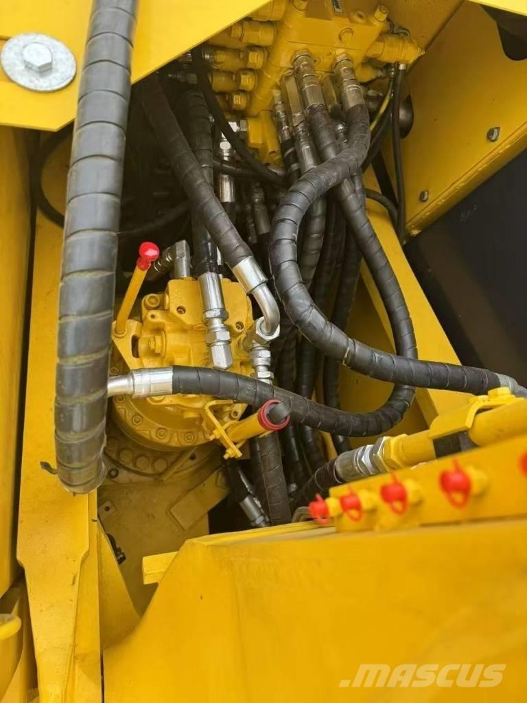 Komatsu 160-7 Paletli ekskavatörler