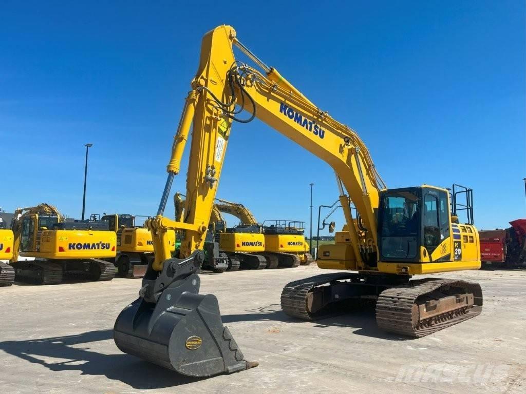 Komatsu PC 210 LC-11 Paletli ekskavatörler
