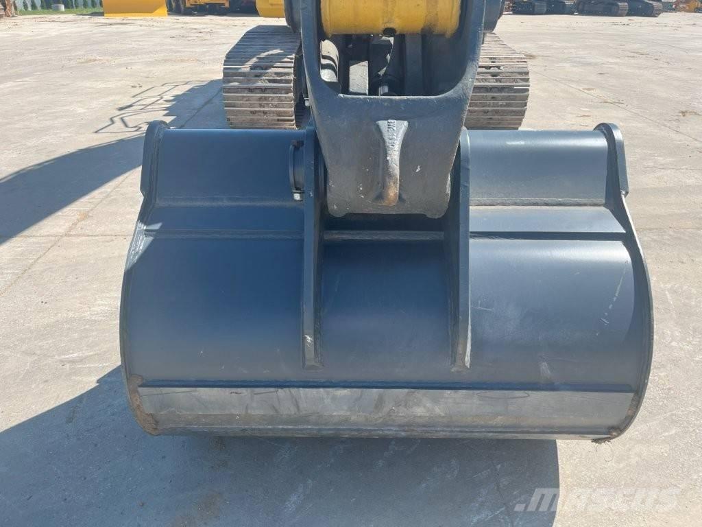 Komatsu PC 210 LC-11 Paletli ekskavatörler
