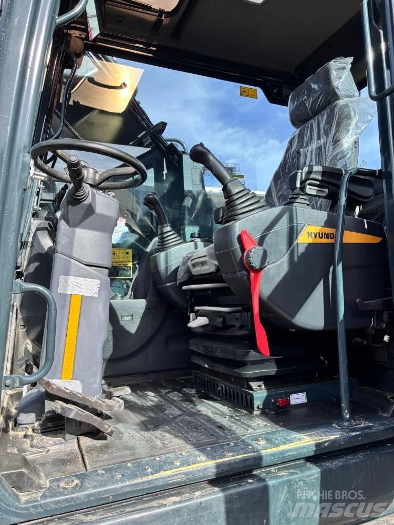 Hyundai HX 170ACR Lastik tekerli ekskavatörler