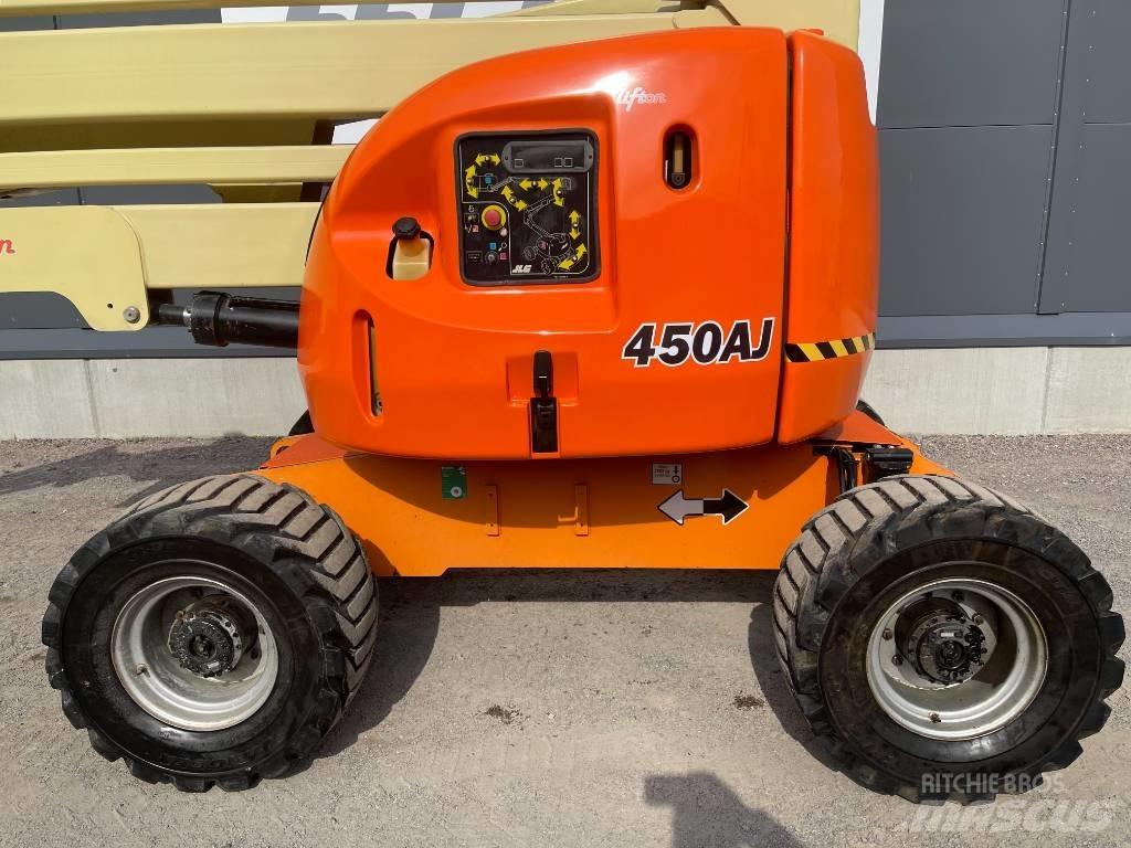 JLG 450 AJ Bomlift Körüklü personel platformları