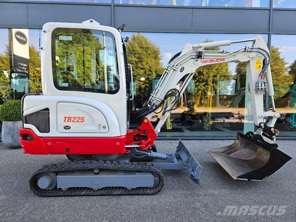 Takeuchi TB 225 Mini ekskavatörler, 7 tona dek